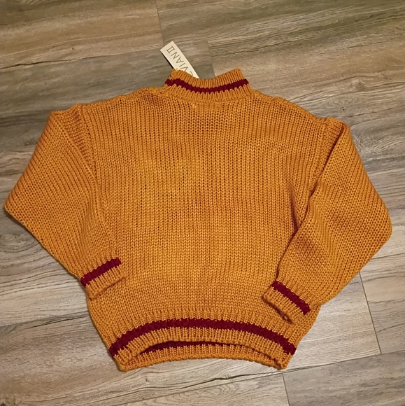 90s Vintage Evian II Schnauzer Dog Hand Knit Sweater Size Medium New Old Stock - Picture 4 of 5